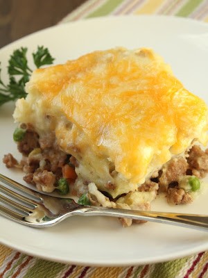 http://www.deliciousasitlooks.com/2013/01/turkey-shepherds-pie.html