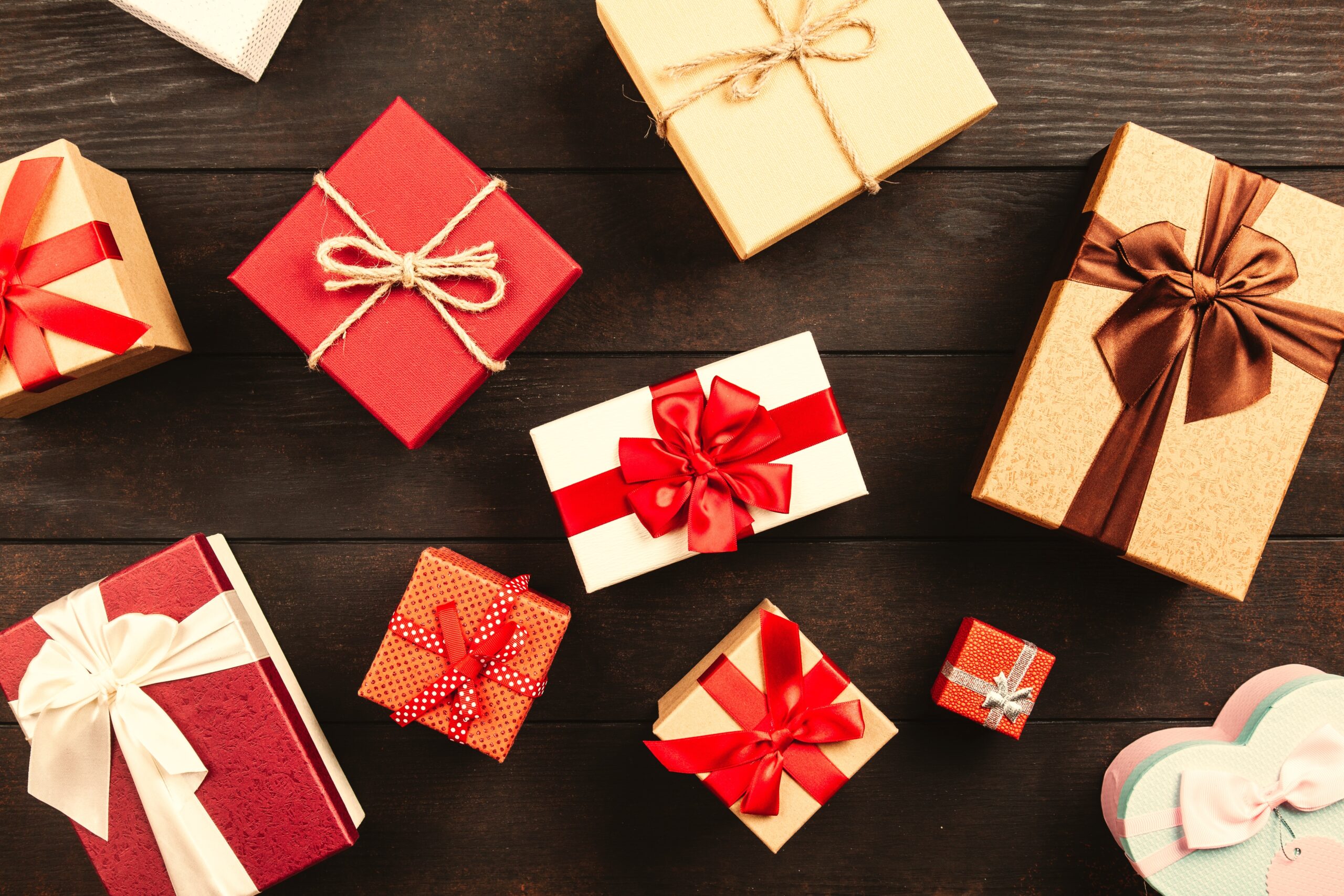 3 Easy Ways to Save Money on Fitness Gifts this Holiday Season